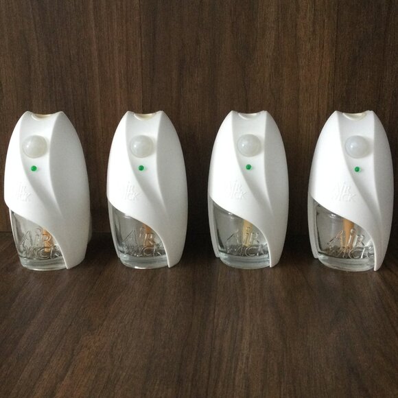 4-Pack Air Wick Plug-In Scented Oil Warmers (No Scent Oil Included) - Picture 1 of 5